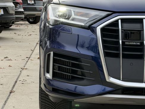Used 2022 Audi Q7 3.0T Prestige image 11