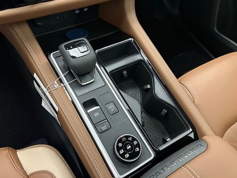 New 2026 Nissan Pathfinder Platinum AWD/4WD image 13