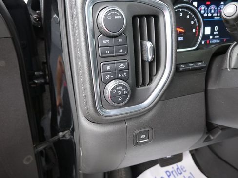 Used 2021 Chevrolet Silverado 1500 LTZ w/ LTZ Premium Package AWD/4WD image 23