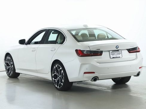 Certified 2025 BMW 330i xDrive Sedan w/ Premium Package image 40