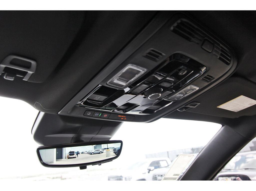 New 2027 Cadillac Escalade ESV Luxury RWD image 22