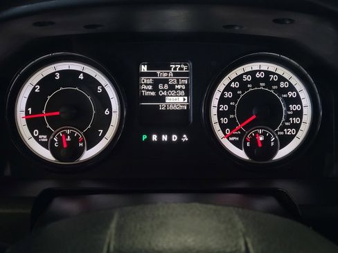 Used 2017 RAM 1500 Express image 23