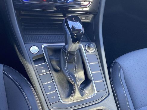 New 2026 Volkswagen Jetta SE FWD image 26
