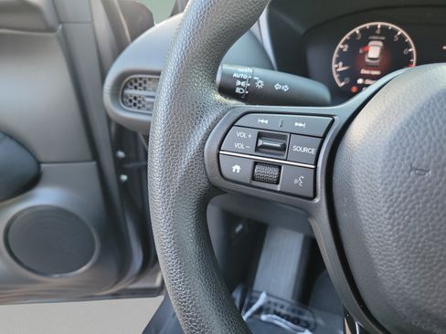 Used 2024 Honda HR-V LX image 29