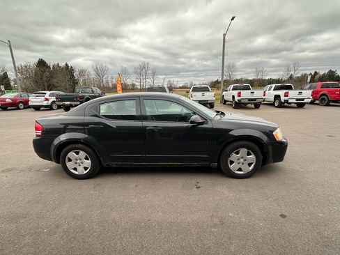 Used 2008 Dodge Avenger SE image 6
