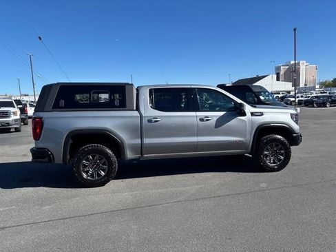 Used 2025 GMC Sierra 1500 AT4X AWD/4WD image 10