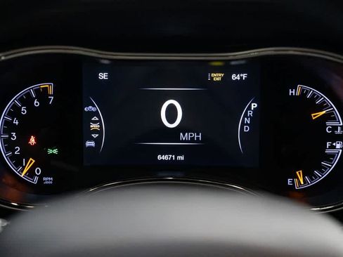 Used 2019 Jeep Grand Cherokee High Altitude AWD/4WD image 18