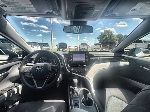 Used 2024 Toyota Camry LE AWD/4WD image 19