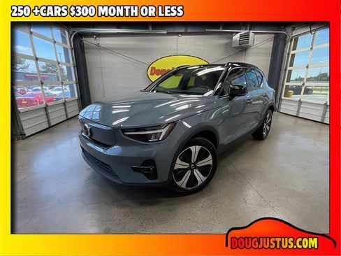Used 2023 Volvo XC40 Recharge Plus AWD/4WD image 1