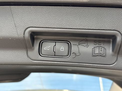 New 2025 Ford Explorer Active w/ Active Comfort Package image 37