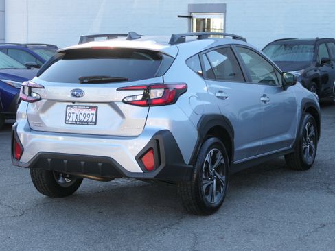 Certified 2025 Subaru Crosstrek 2.0i Premium image 6