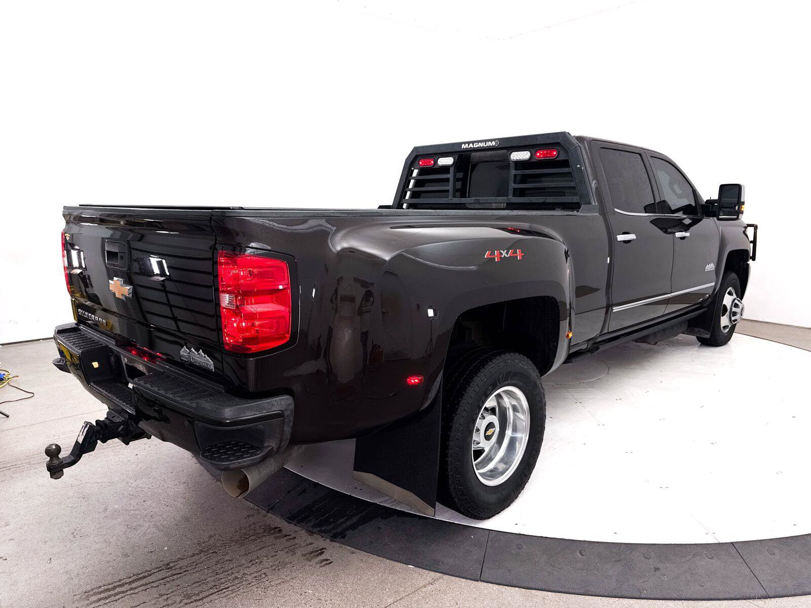 Used 2019 Chevrolet Silverado 3500 High Country w/ Duramax Plus Package AWD/4WD image 14