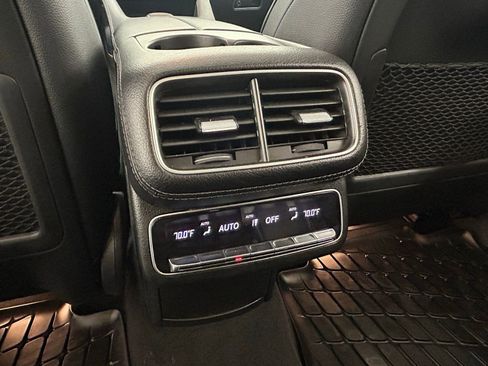 Used 2022 Mercedes-Benz GLS 450 4MATIC w/ AMG Line Exterior image 36