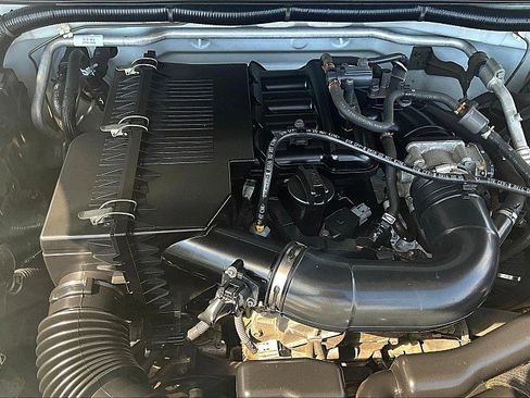 Used 2019 Nissan Frontier SV image 30