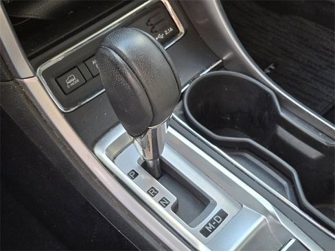 Used 2021 Subaru Ascent Premium w/ Convenience Package image 26