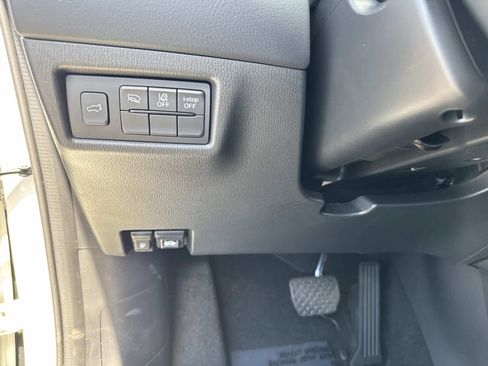 Certified 2025 MAZDA CX-5 AWD 2.5 S w/ Preferred Package image 32