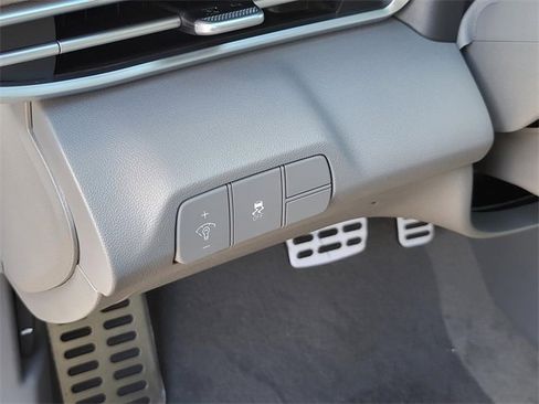 New 2025 Hyundai Elantra Sport image 14