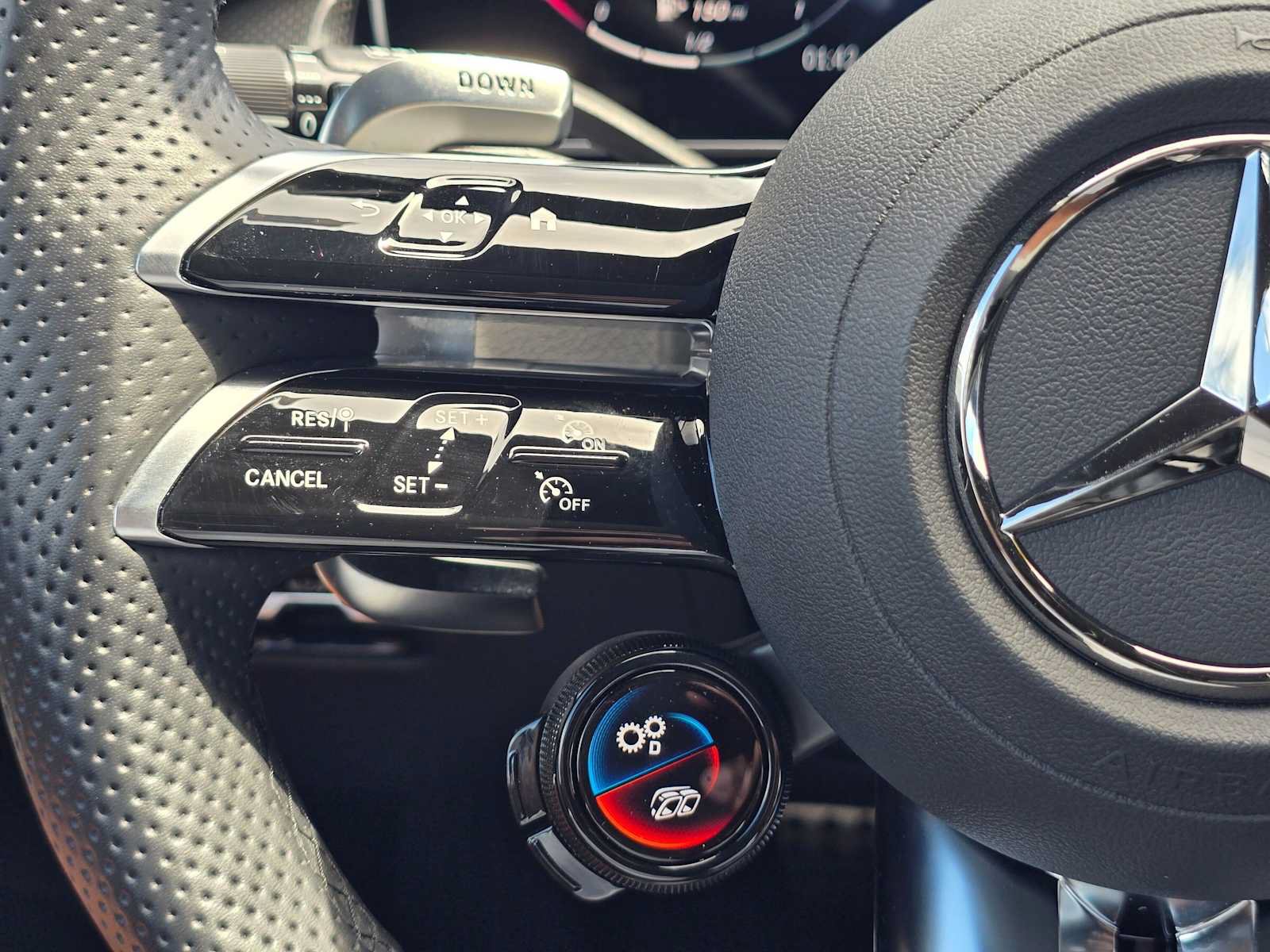 Used 2026 Mercedes-Benz GLC 43 AMG 4MATIC image 33