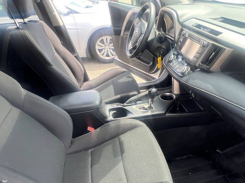 Used 2013 Toyota RAV4 XLE AWD/4WD image 16