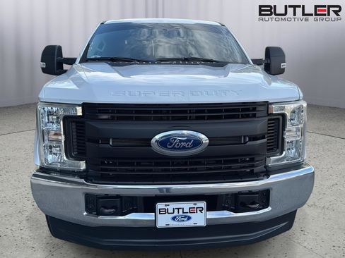 Used 2019 Ford F250 XL w/ Power Equipment Group image 7