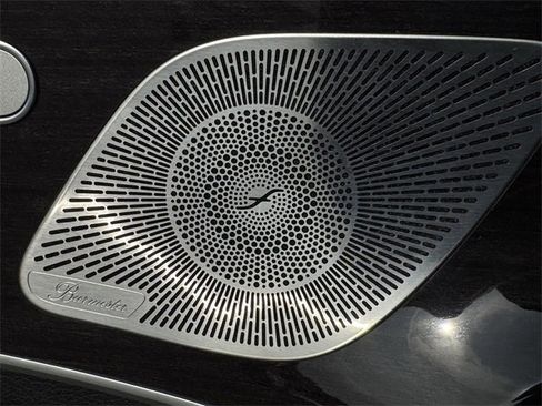 Used 2021 Mercedes-Benz GLS 450 4MATIC image 25