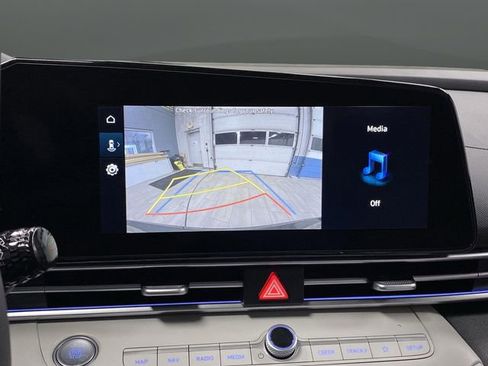 New 2026 Hyundai Elantra Limited image 11