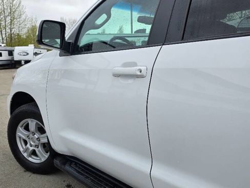 Used 2013 Toyota Sequoia SR5 AWD/4WD image 8
