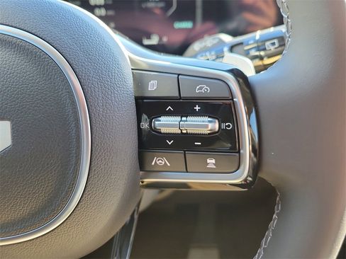 New 2026 Kia Carnival SX image 29