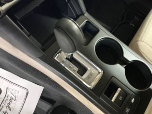 Used 2019 Subaru Outback 2.5i Premium image 23