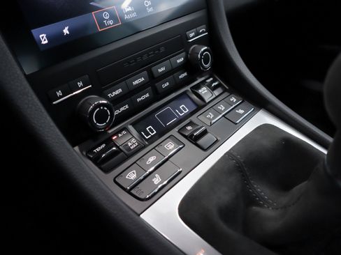 Certified 2025 Porsche 718 Cayman GTS image 16