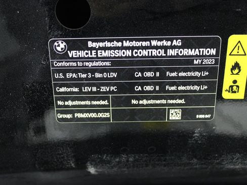 Used 2023 BMW i4 eDrive35 w/ Premium Package RWD image 39