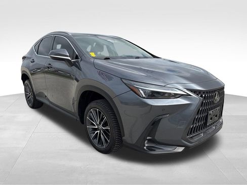 Used 2023 Lexus NX 250 FWD image 3