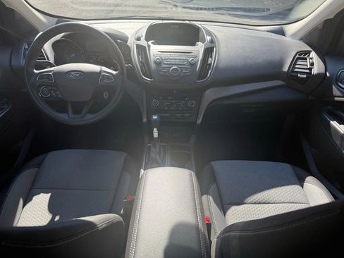 Used 2017 Ford Escape SE w/ SE Cold Weather Package AWD/4WD image 13