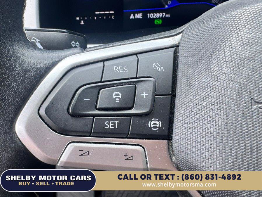 Used 2022 Volkswagen Atlas Cross Sport SE AWD/4WD image 11