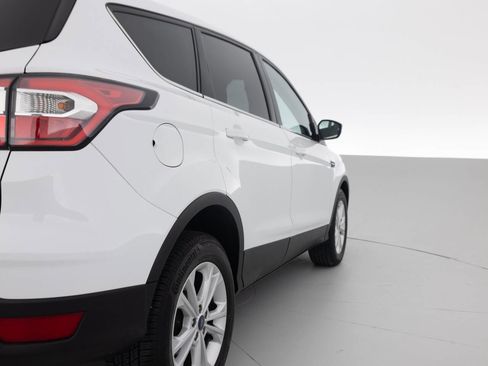 Used 2017 Ford Escape SE AWD/4WD image 14