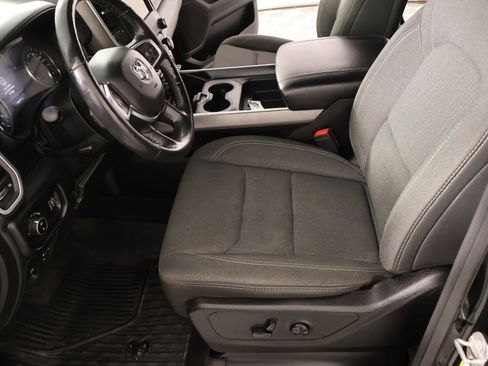 Used 2020 RAM 1500 Big Horn AWD/4WD image 11