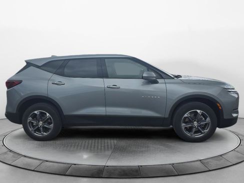 Certified 2025 Chevrolet Blazer LT AWD/4WD image 6