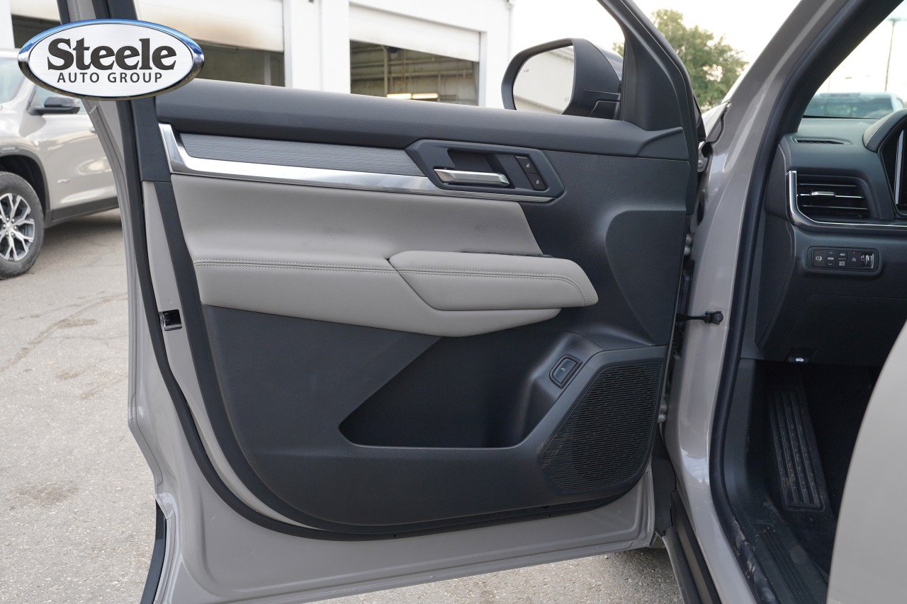 New 2027 GMC Terrain Elevation w/ Elevation Premium Package AWD/4WD image 19