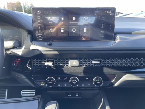 Used 2024 Honda Accord Sport image 9