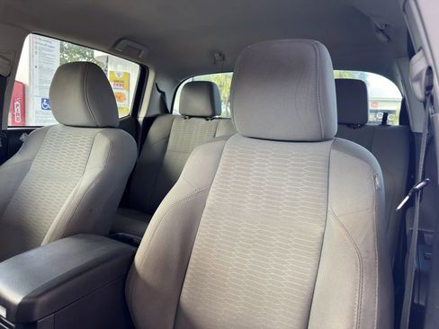 Used 2018 Toyota Tacoma SR image 34