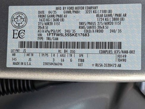 Certified 2025 Ford F150 Lariat w/ Tow/Haul Package AWD/4WD image 29