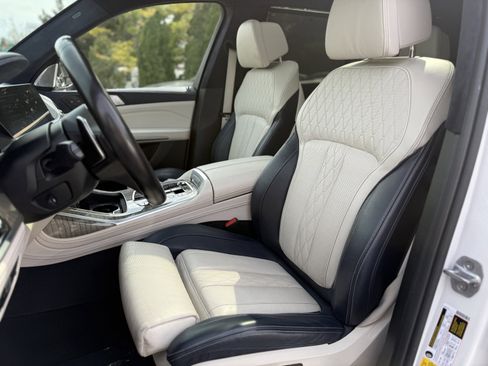 Used 2019 BMW X7 xDrive50i image 26
