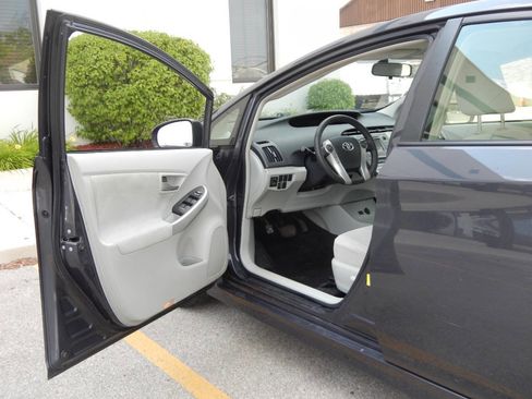 Used 2012 Toyota Prius Four image 25