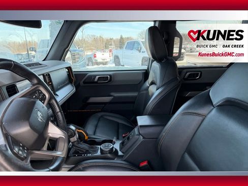 Used 2023 Ford Bronco Badlands w/ Sasquatch Package image 8