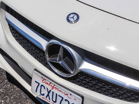 Used 2014 Mercedes-Benz CLA 250 image 14