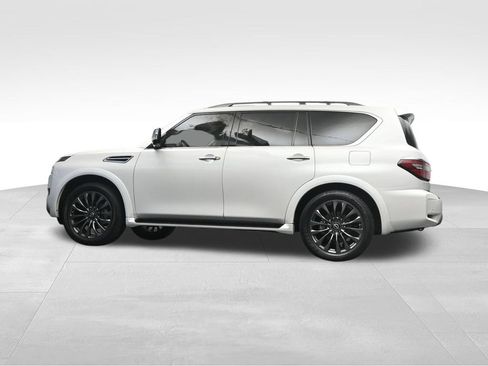 Used 2023 Nissan Armada Platinum w/ Captain's Chairs Package RWD image 12