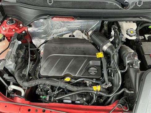 Used 2024 Chevrolet Trax LT w/ LT Convenience Package image 25