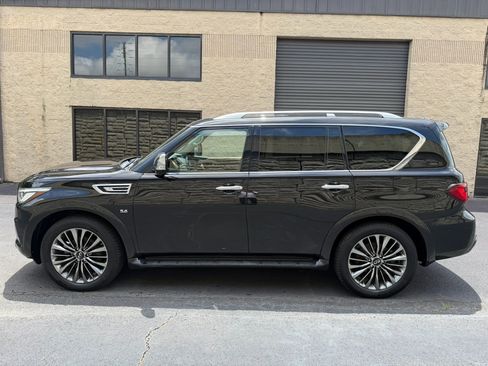 Used 2018 INFINITI QX80 4WD w/ Deluxe Technology Package image 3