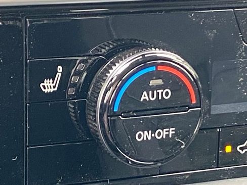 New 2026 Nissan Pathfinder SV image 21