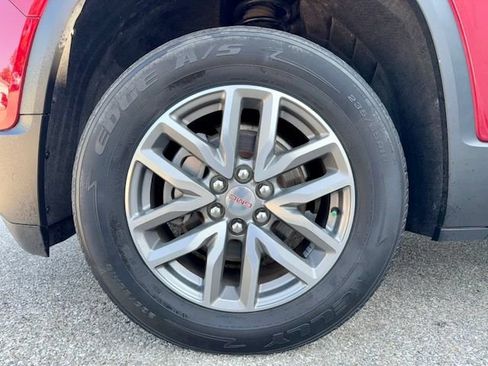 Used 2019 GMC Acadia SLE FWD image 29